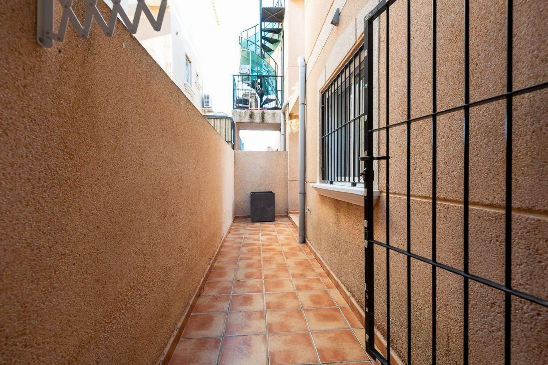 Återförsäljning - Bungalow -
Orihuela Costa - La Regia