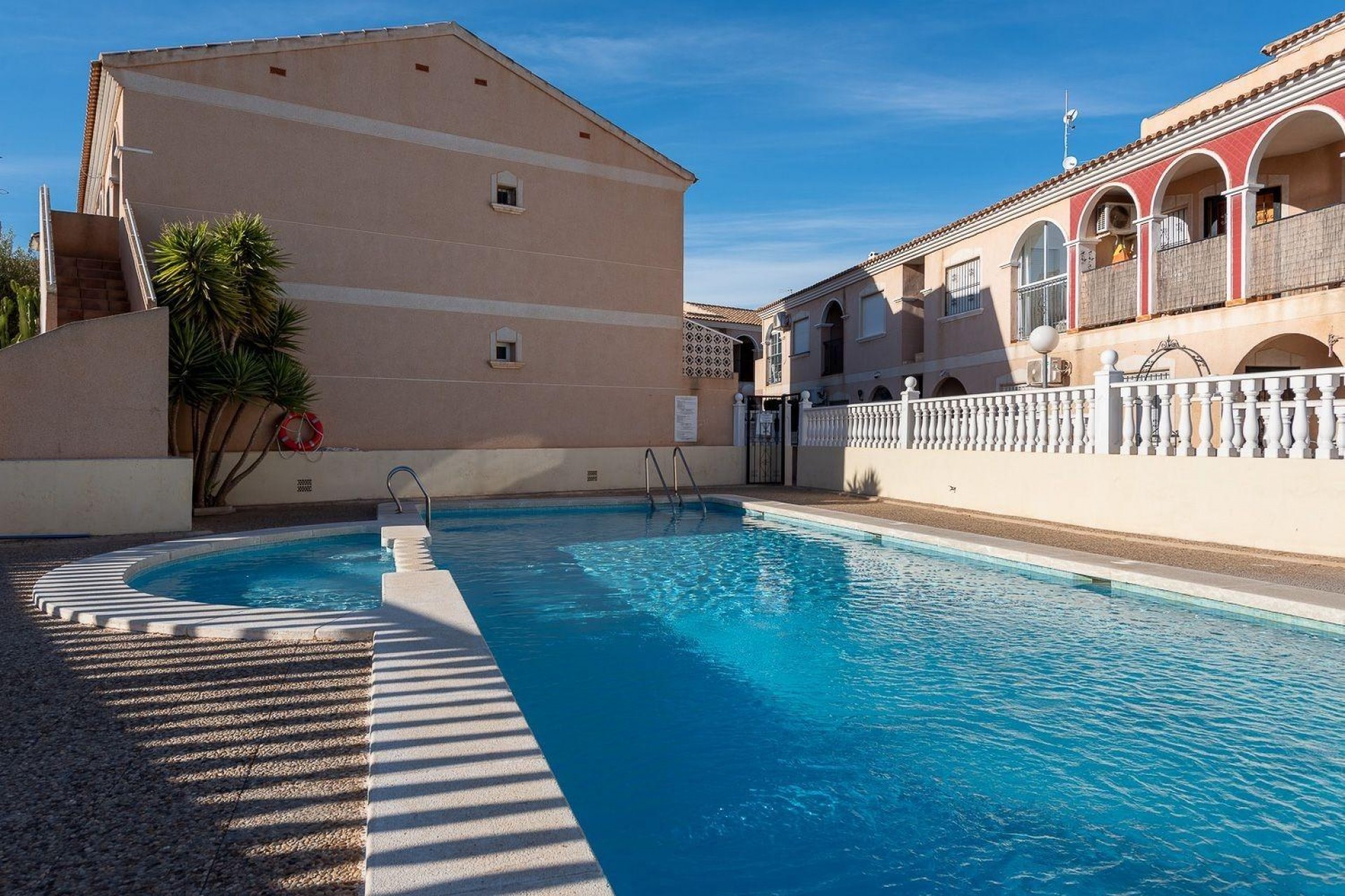 Återförsäljning - Bungalow -
Orihuela Costa - La Regia