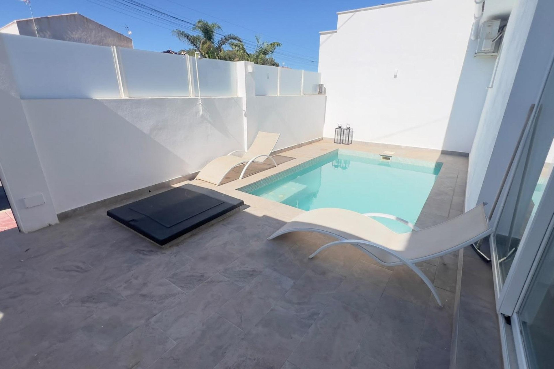 Återförsäljning - Bungalow -
Orihuela Costa - La Regia