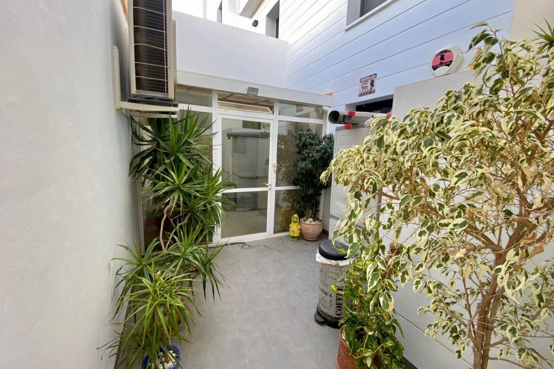 Återförsäljning - Bungalow -
Orihuela Costa - Las Ramblas