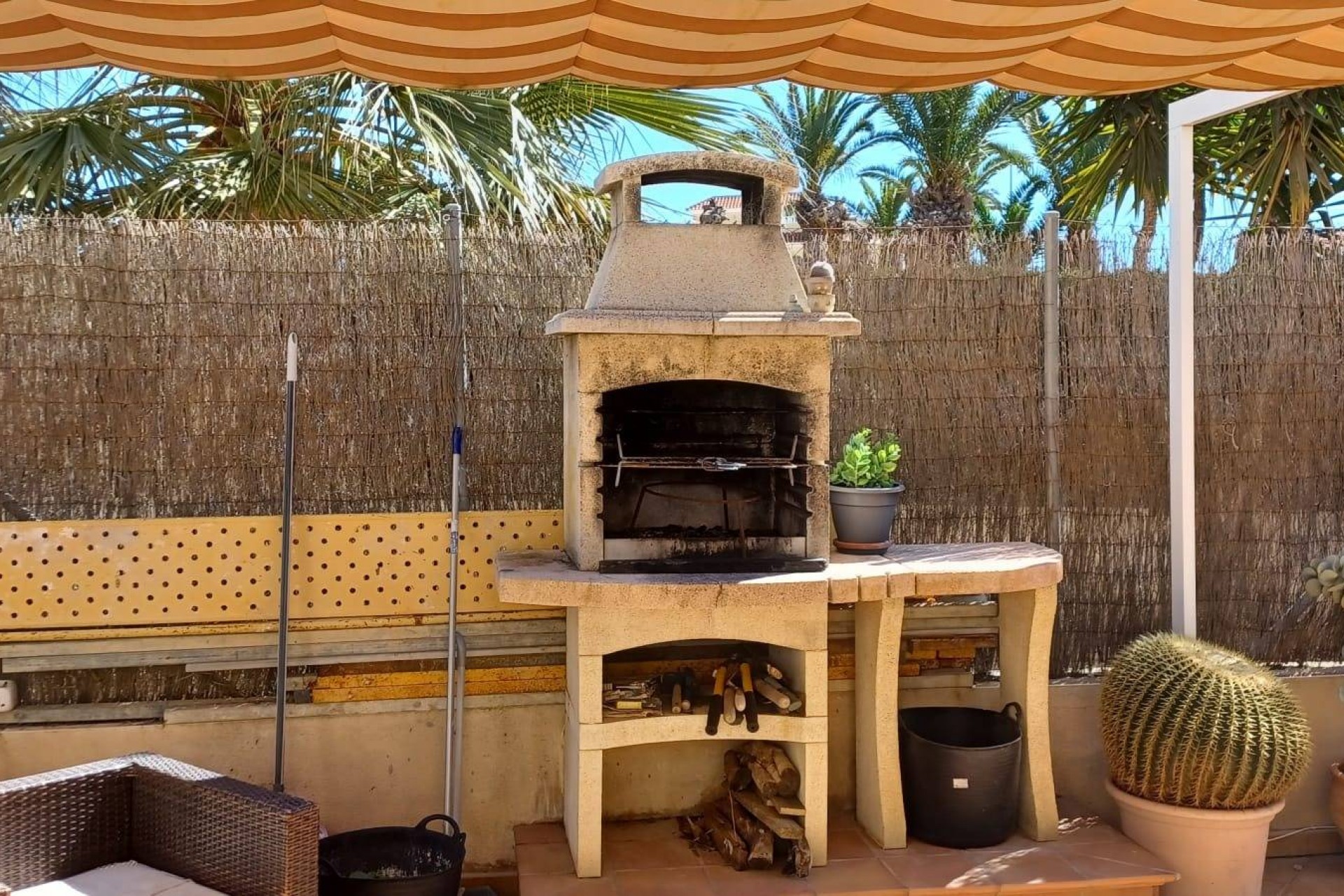 Återförsäljning - Bungalow -
Orihuela Costa - Los Almendros-la Florida
