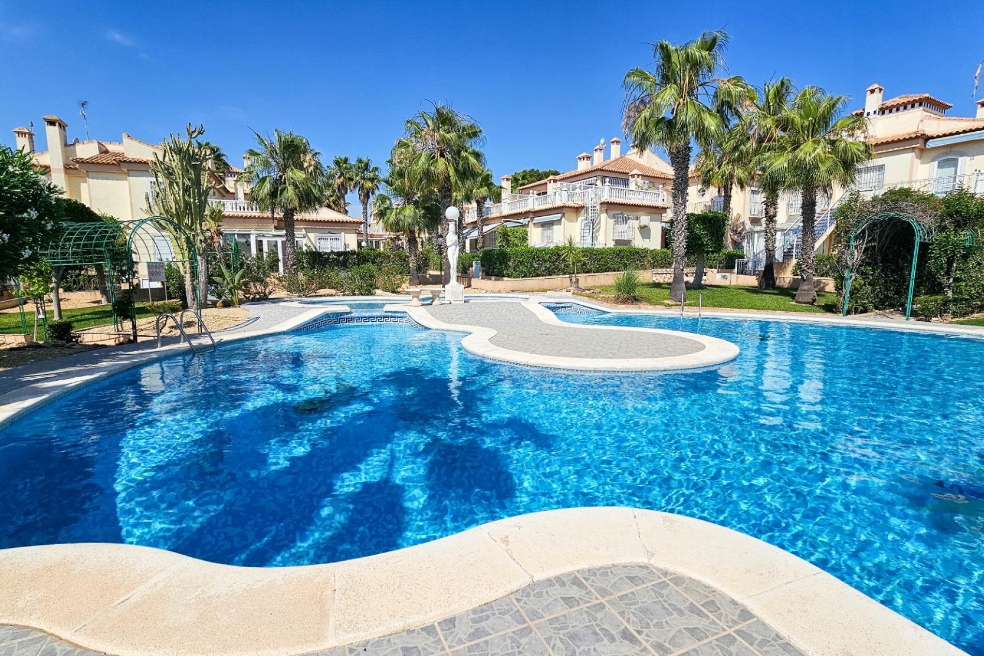 Återförsäljning - Bungalow -
Orihuela Costa - Los Altos