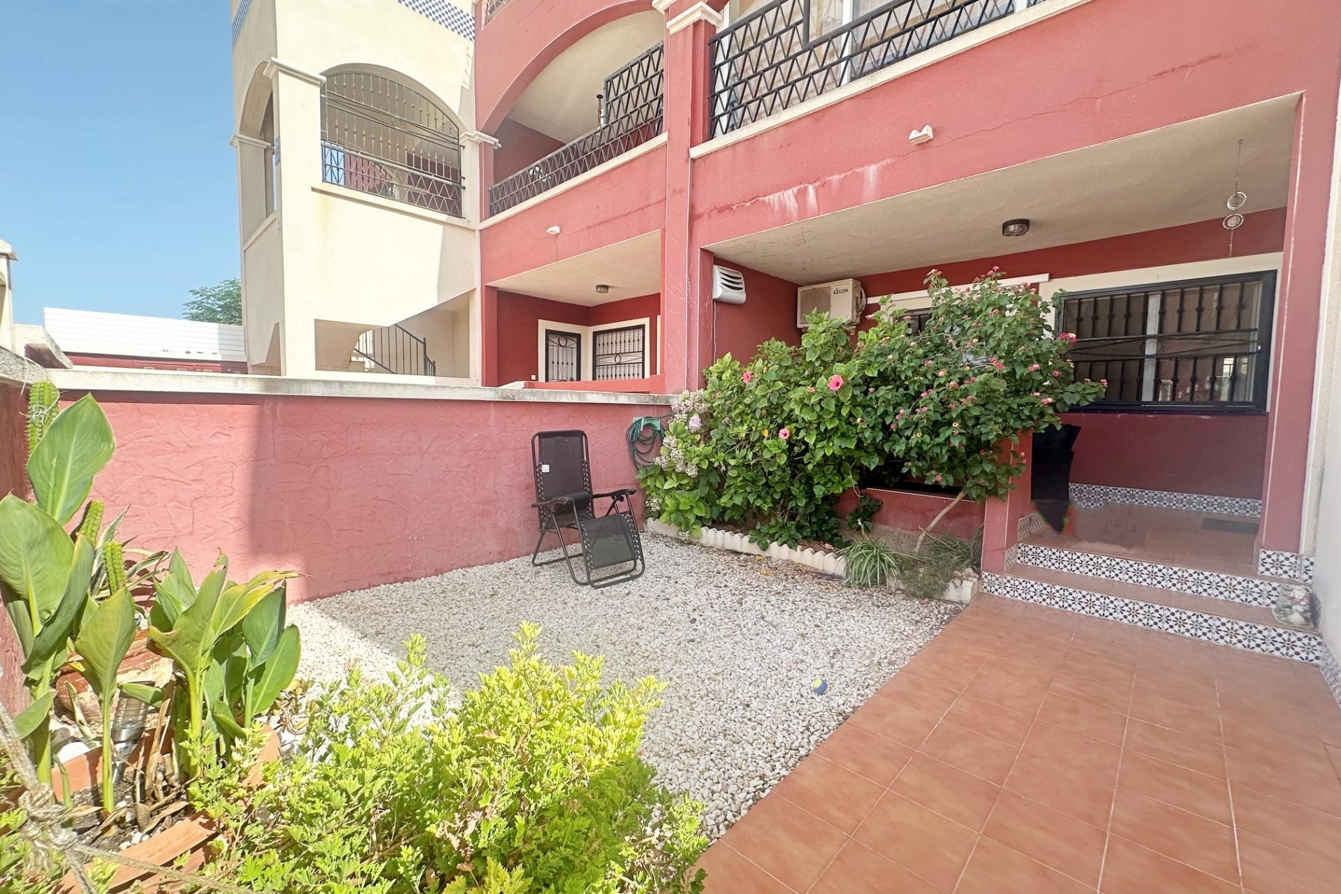 Återförsäljning - Bungalow -
Orihuela Costa - Los Altos