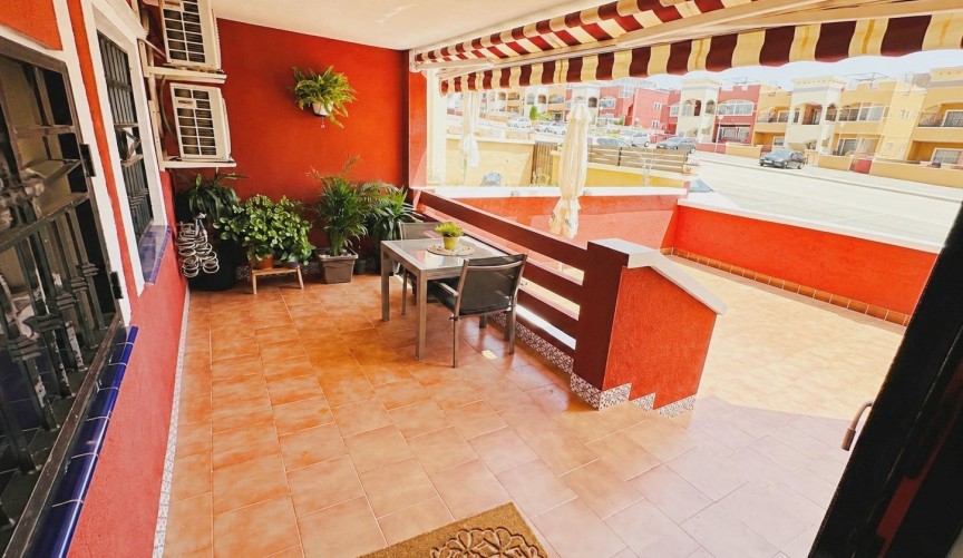 Återförsäljning - Bungalow -
Orihuela Costa - Los Altos