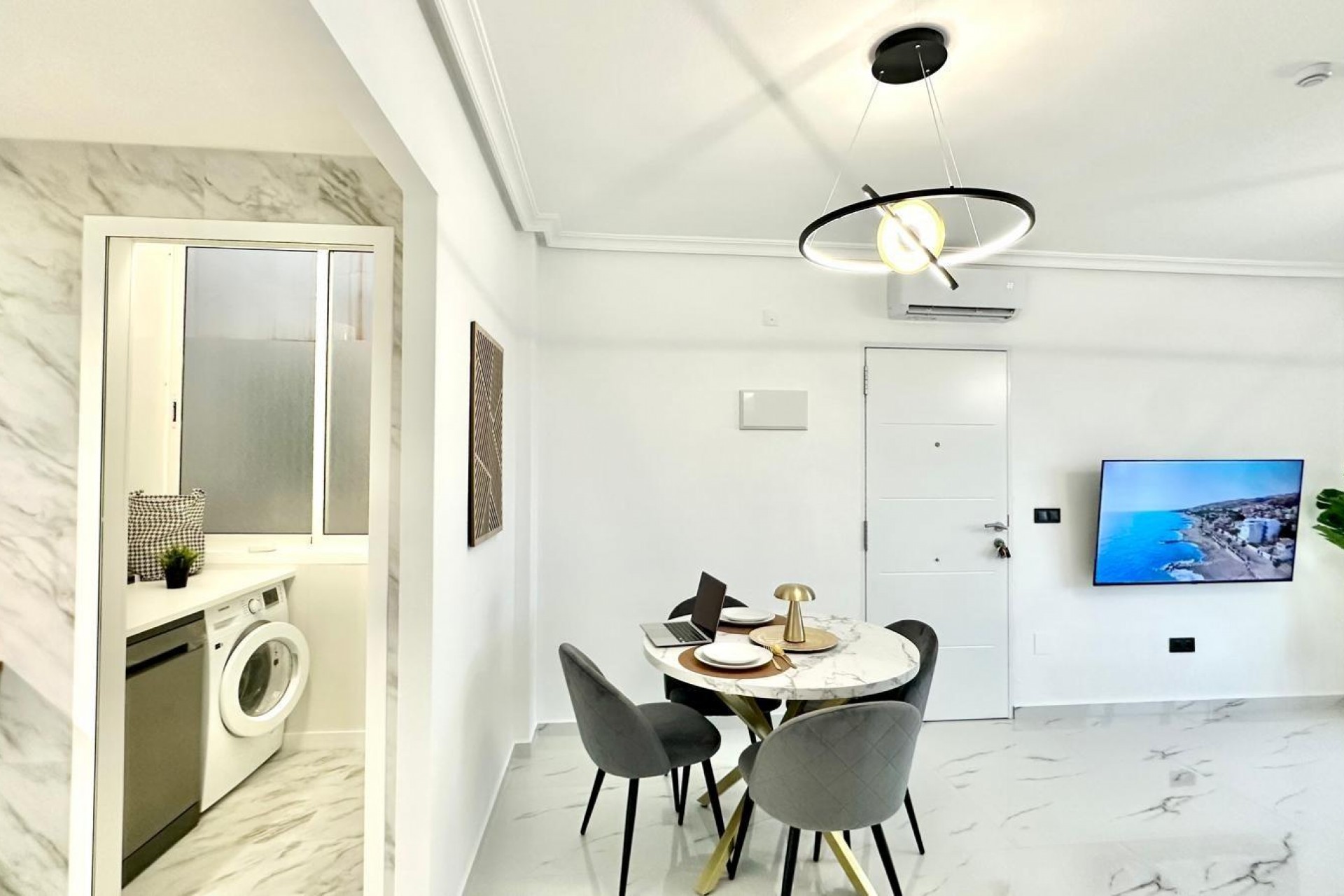 Återförsäljning - Bungalow -
Orihuela Costa - Playa Flamenca Norte