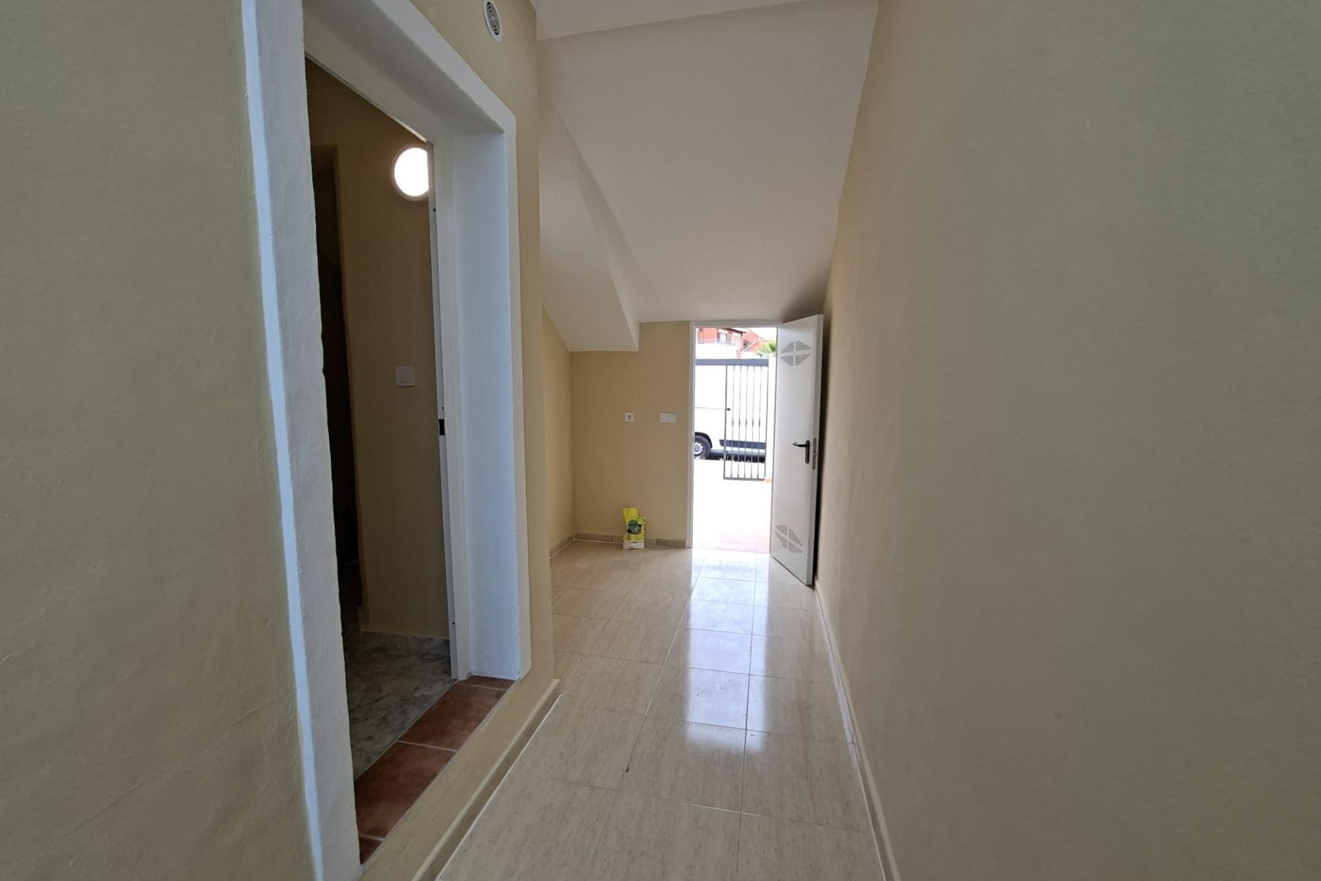 Återförsäljning - Bungalow -
Orihuela Costa - Punta Prima