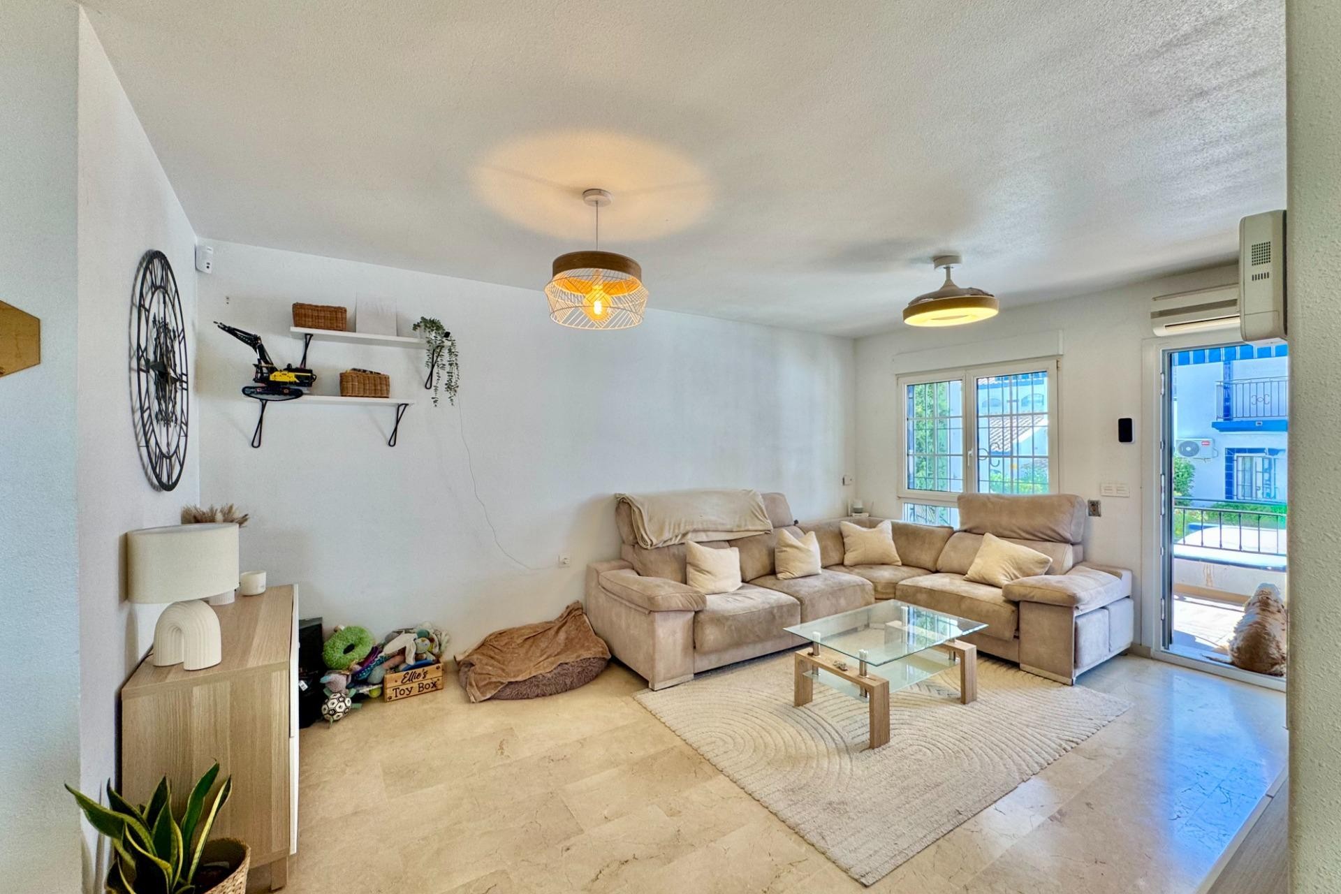 Återförsäljning - Bungalow -
Orihuela Costa - Villamartín-las Filipinas