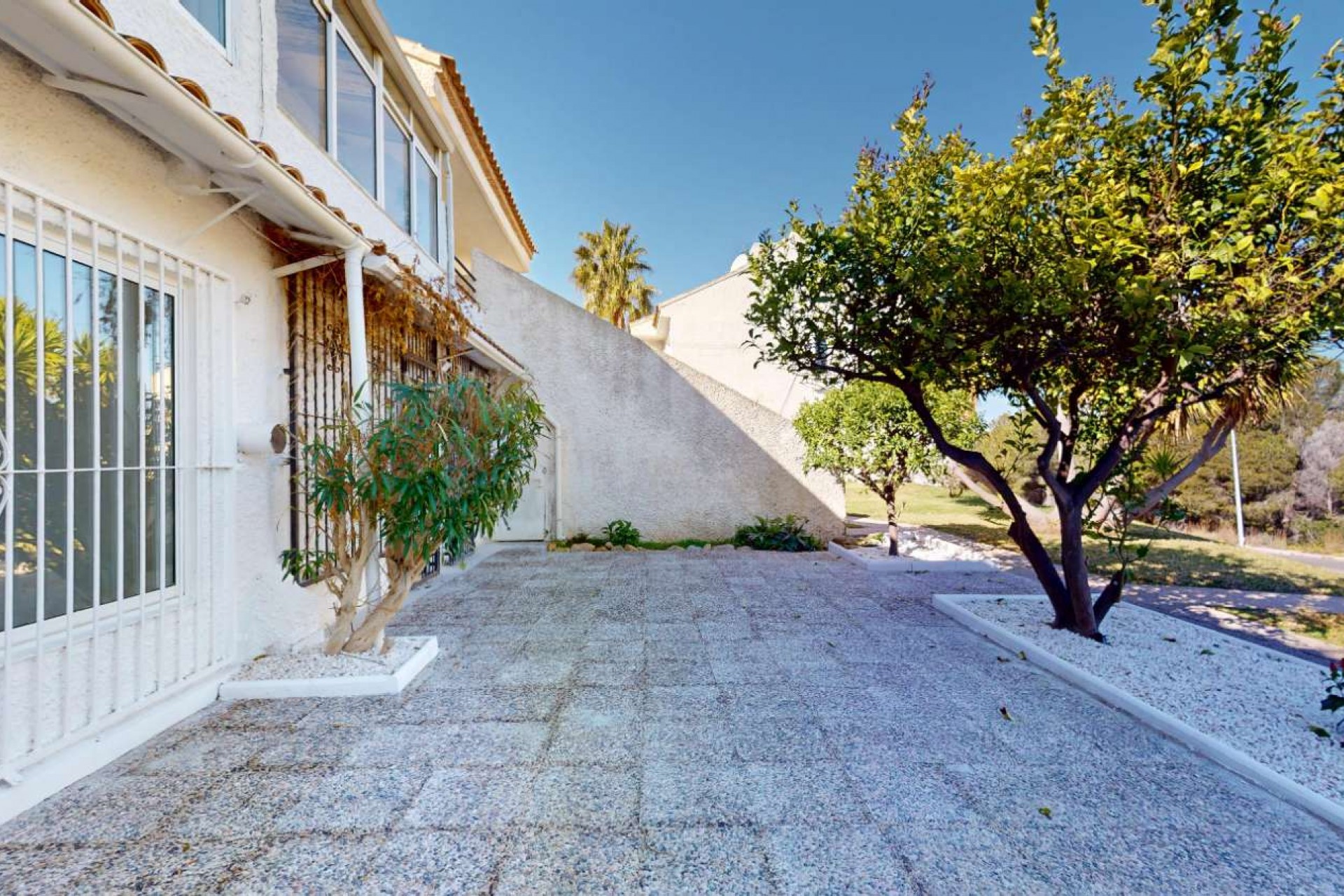 Återförsäljning - Bungalow -
Orihuela - Inland