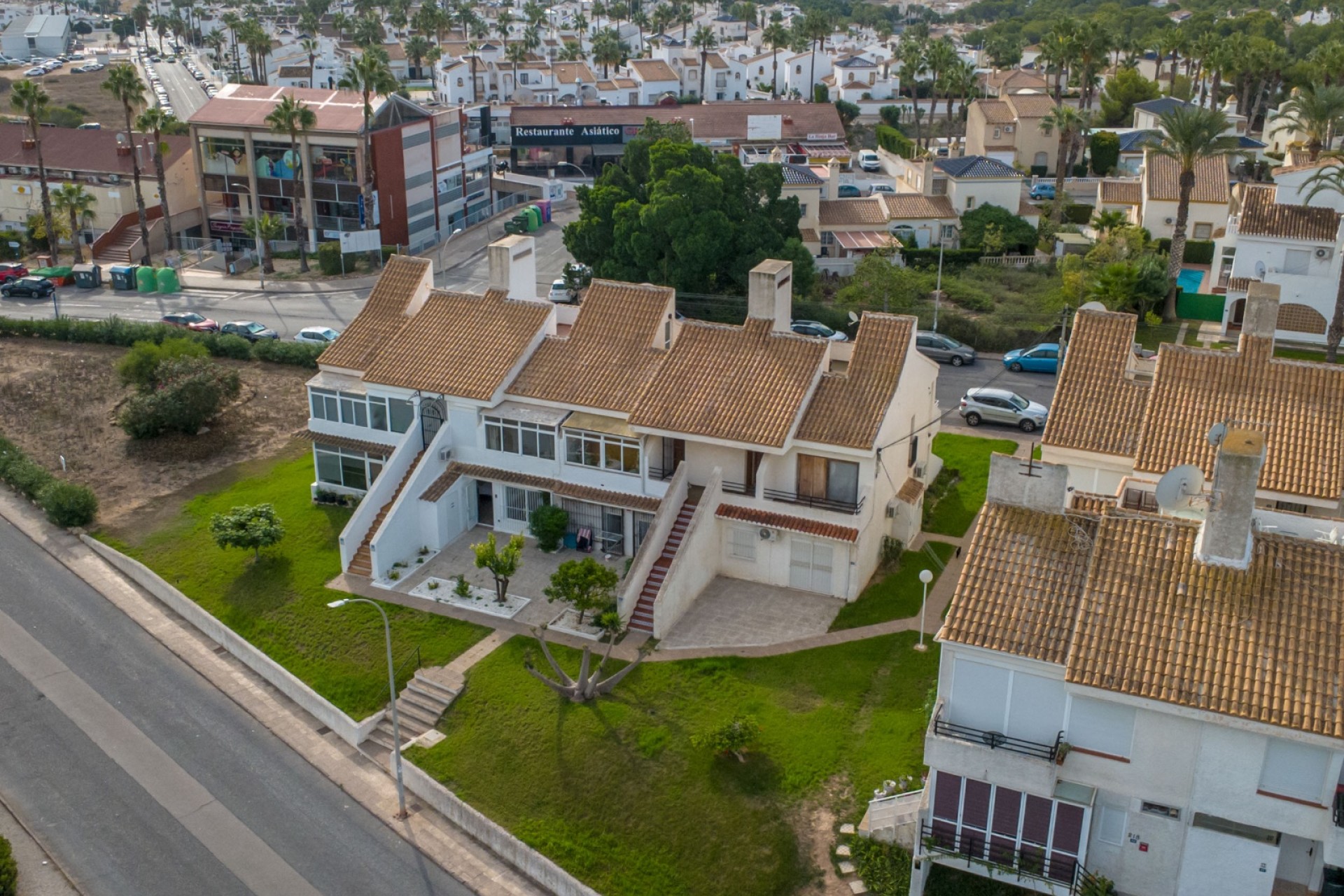Återförsäljning - Bungalow -
Orihuela - Inland