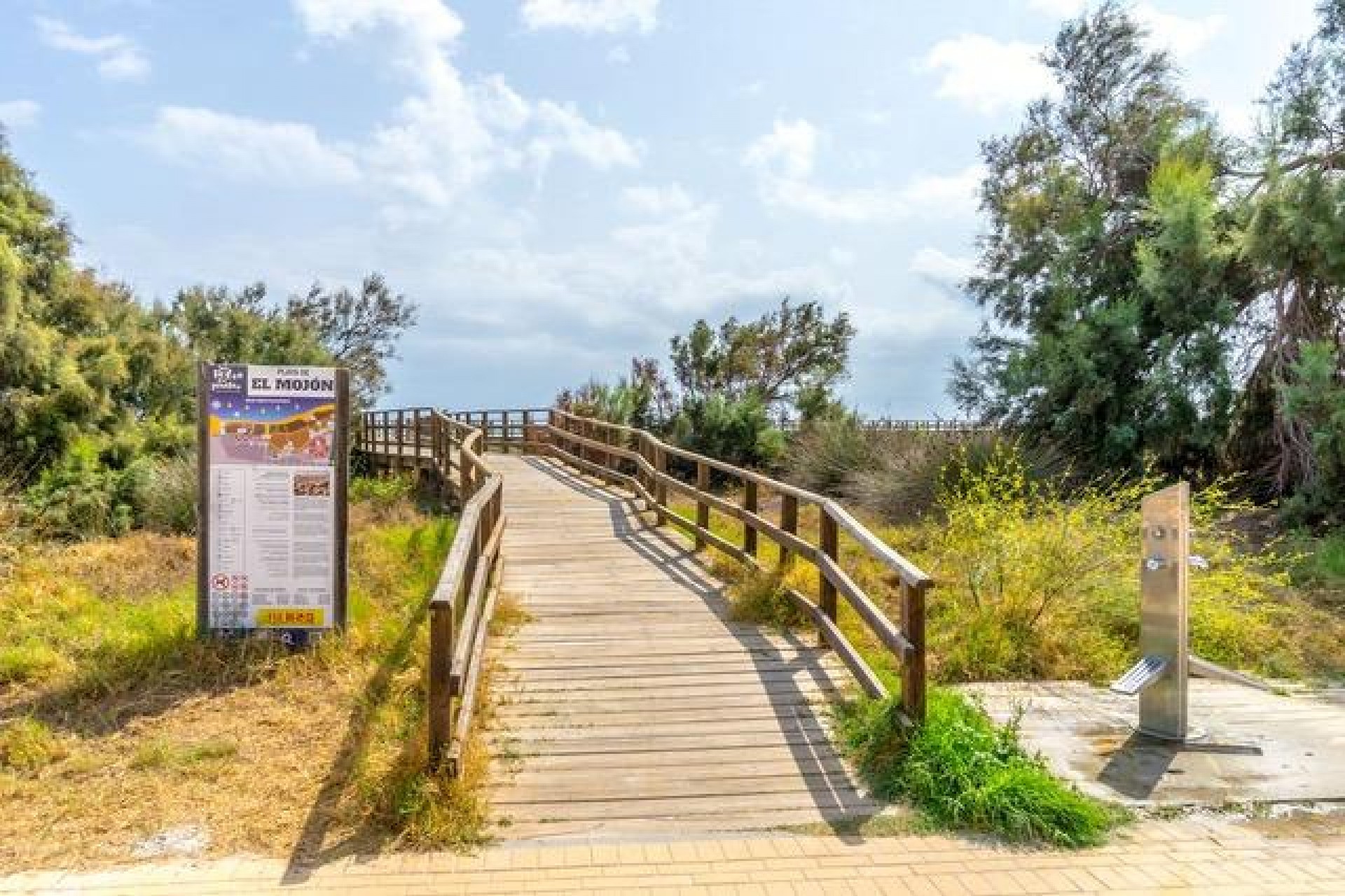 Återförsäljning - Bungalow -
San Pedro del Pinatar - El Mojon