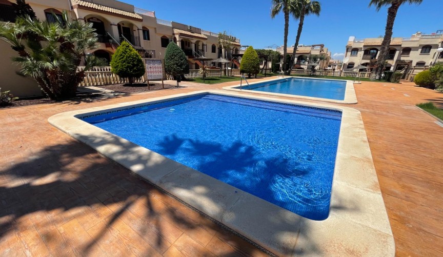 Återförsäljning - Bungalow -
Torrevieja - Aguas Nuevas 1