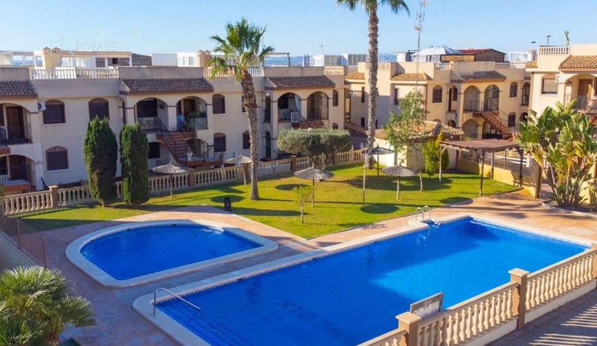 Återförsäljning - Bungalow -
Torrevieja - Aguas Nuevas 1