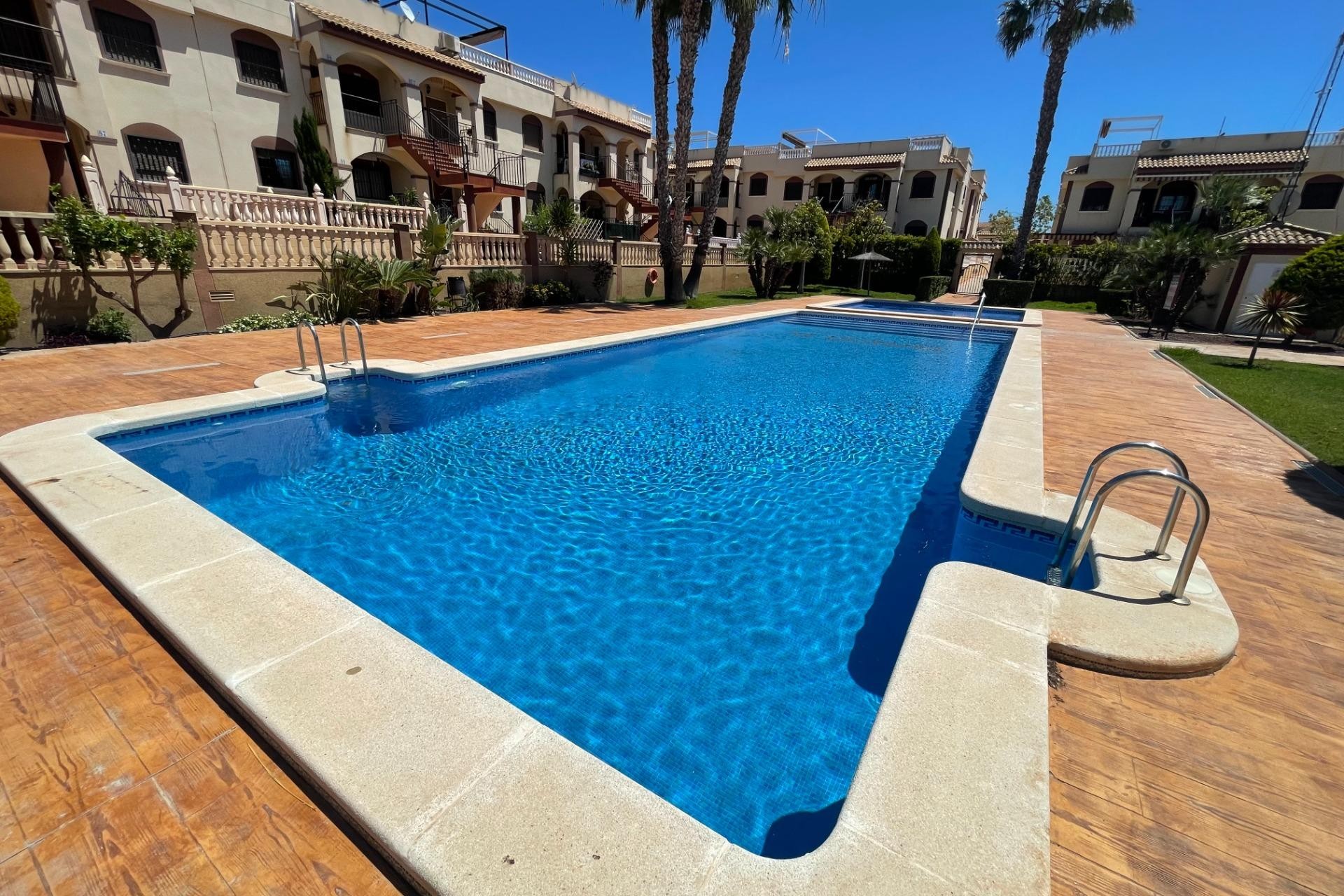 Återförsäljning - Bungalow -
Torrevieja - Aguas Nuevas 1