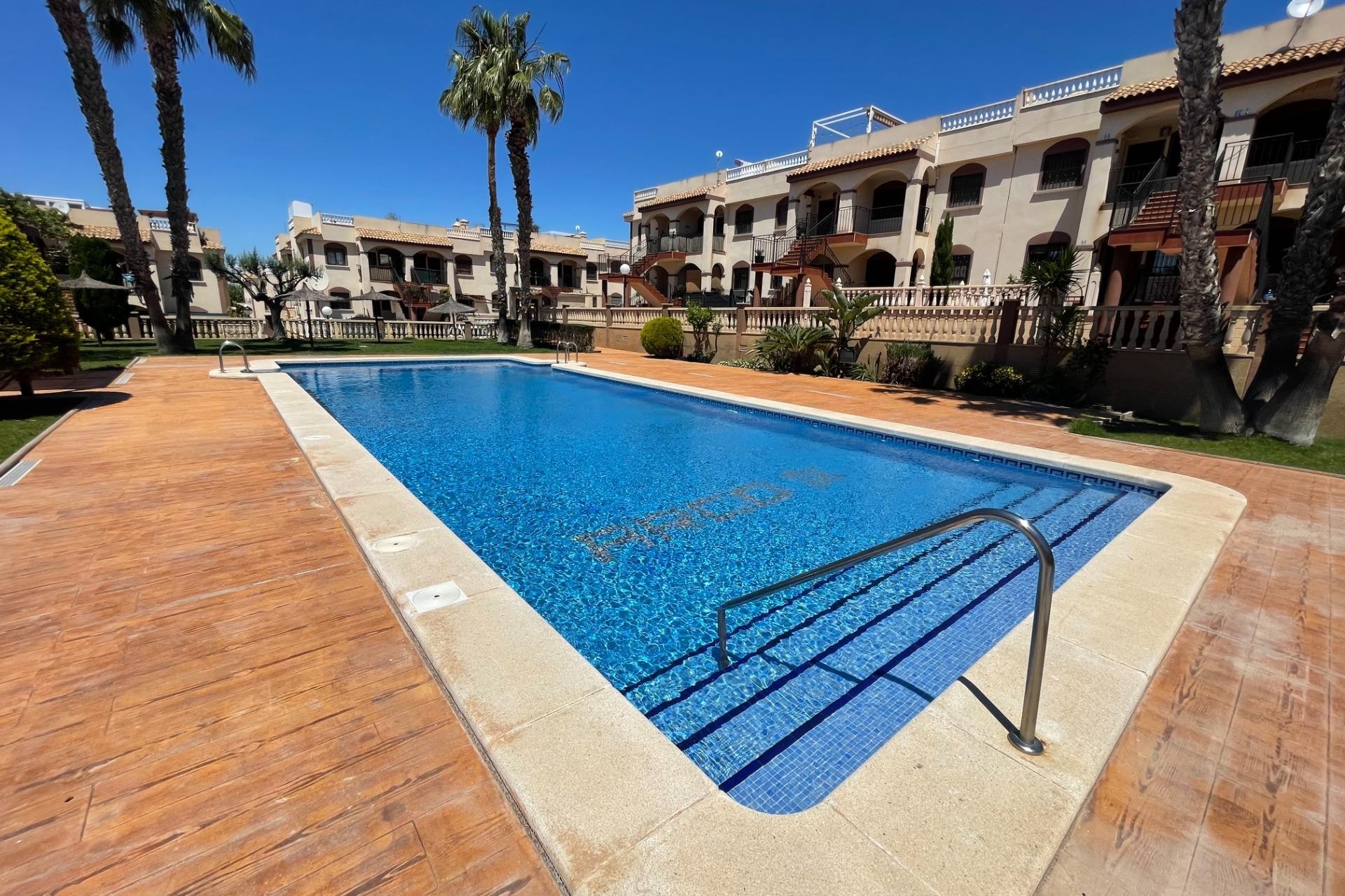 Återförsäljning - Bungalow -
Torrevieja - Aguas Nuevas 1