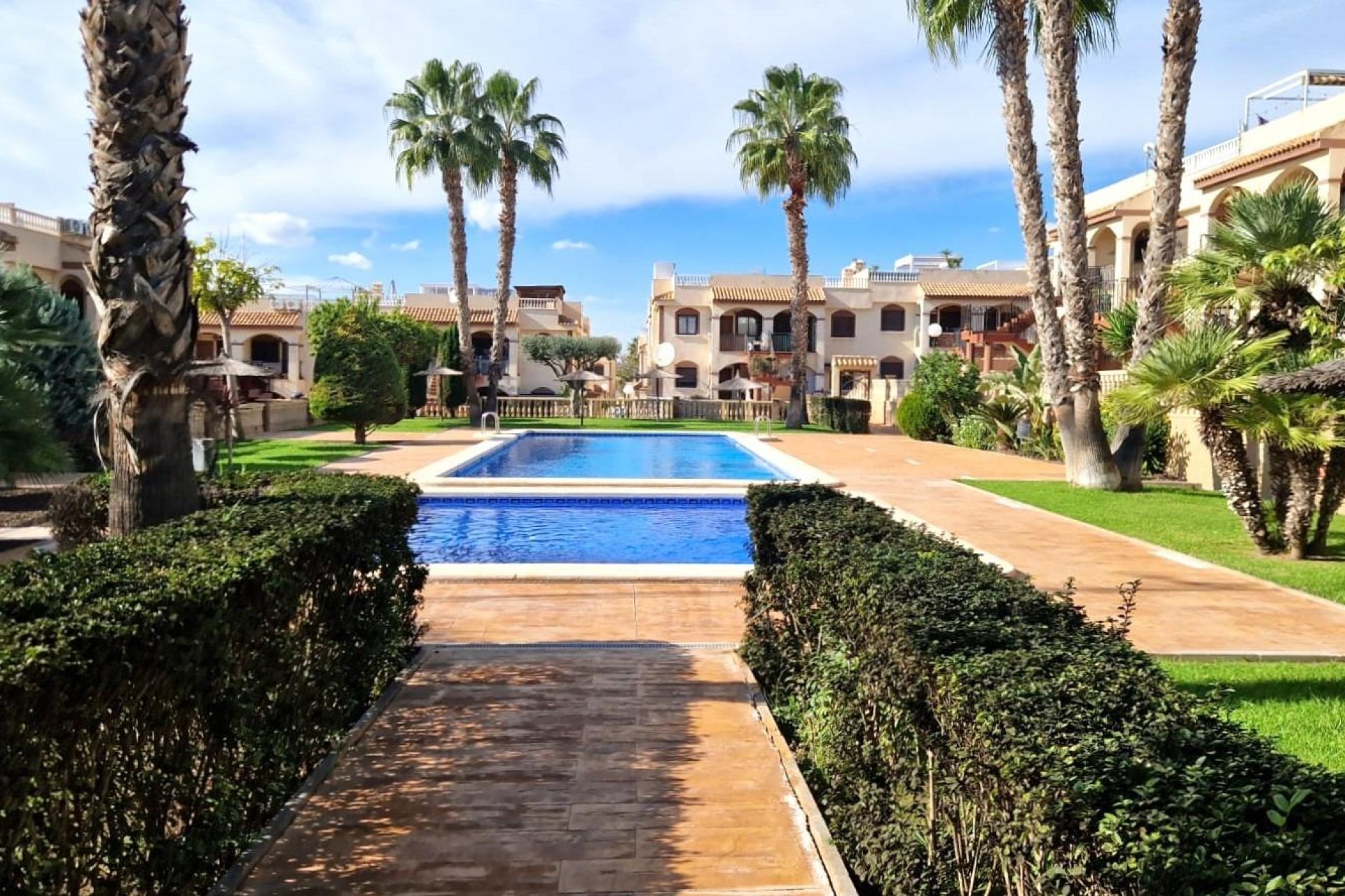 Återförsäljning - Bungalow -
Torrevieja - Aguas Nuevas 1