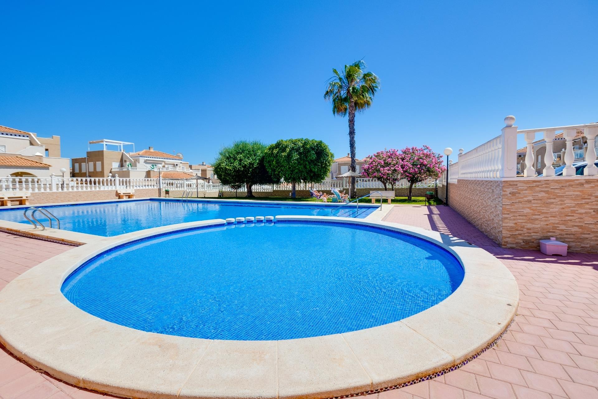 Återförsäljning - Bungalow -
Torrevieja - Aguas Nuevas 1
