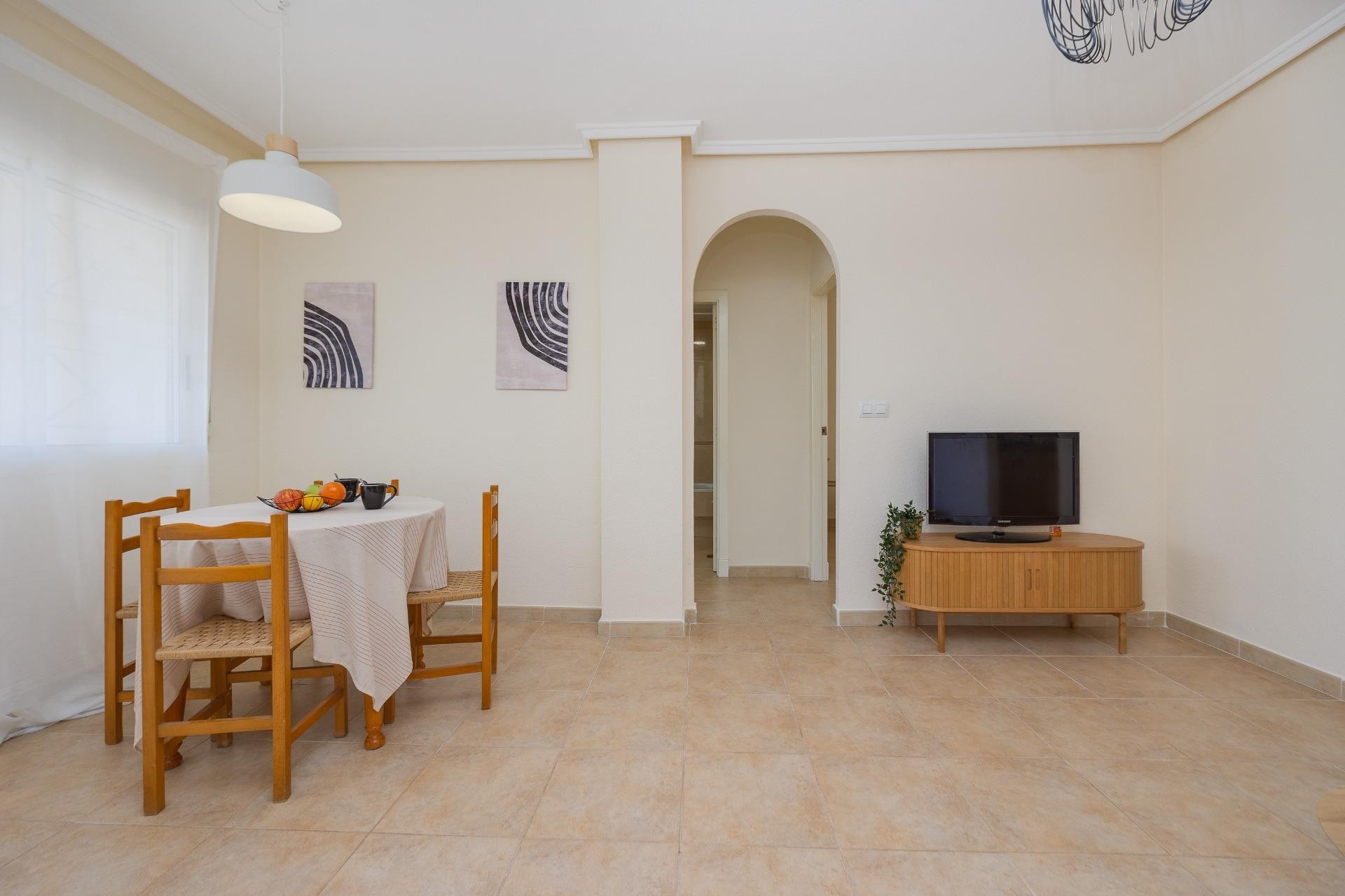 Återförsäljning - Bungalow -
Torrevieja - Aguas Nuevas 1