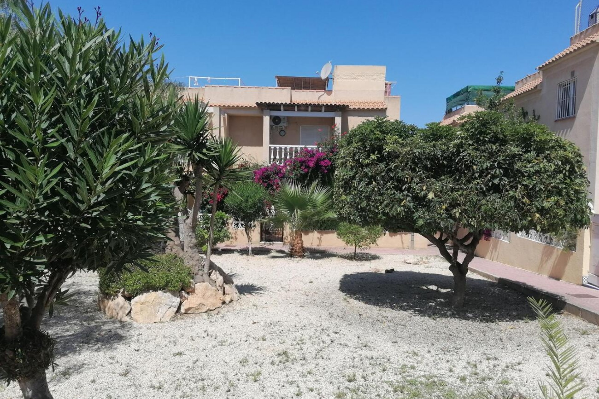 Återförsäljning - Bungalow -
Torrevieja - aguas nuevas