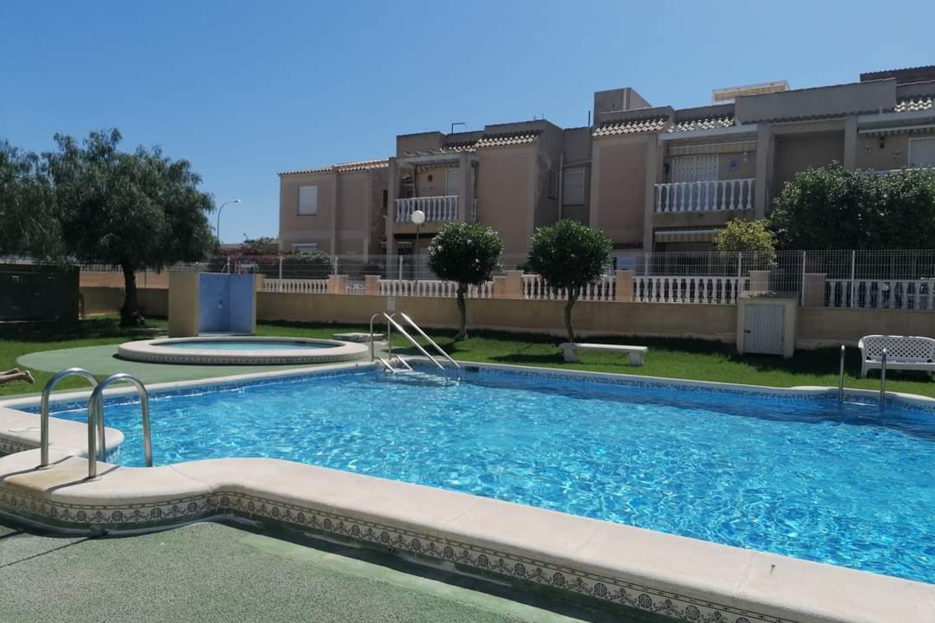 Återförsäljning - Bungalow -
Torrevieja - aguas nuevas