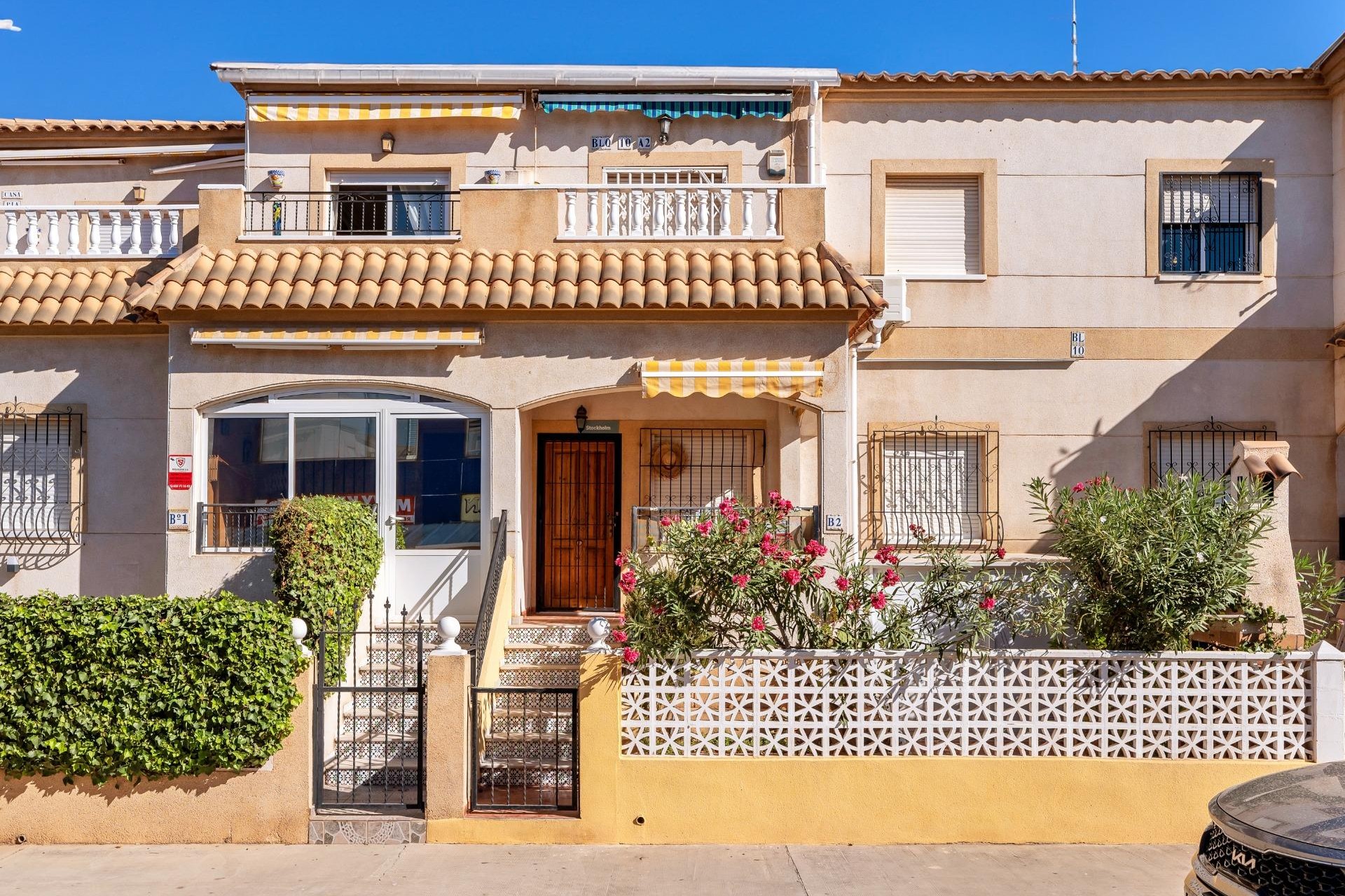 Återförsäljning - Bungalow -
Torrevieja - aguas nuevas