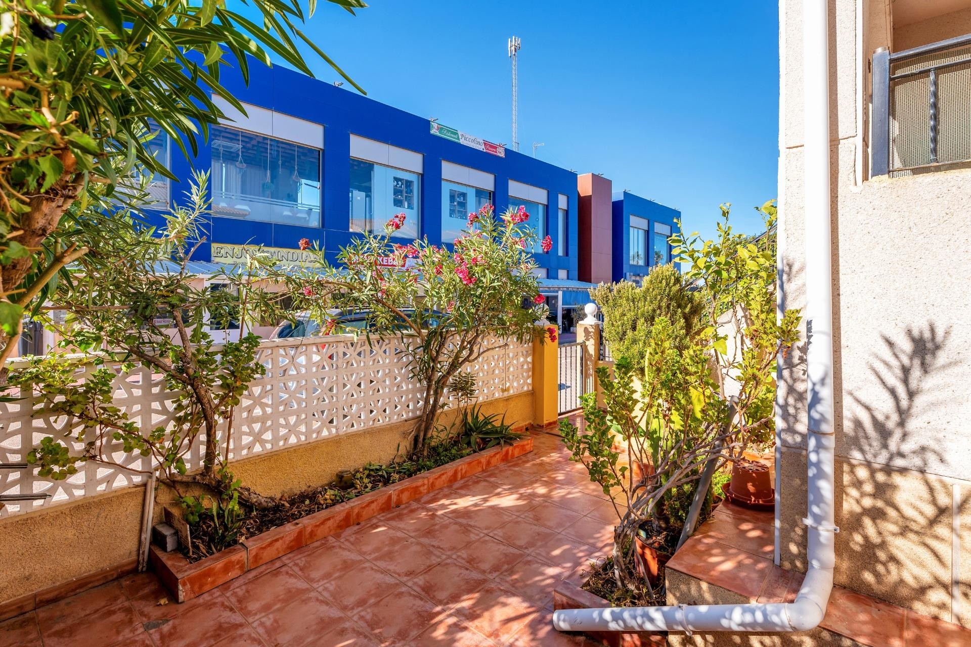 Återförsäljning - Bungalow -
Torrevieja - aguas nuevas