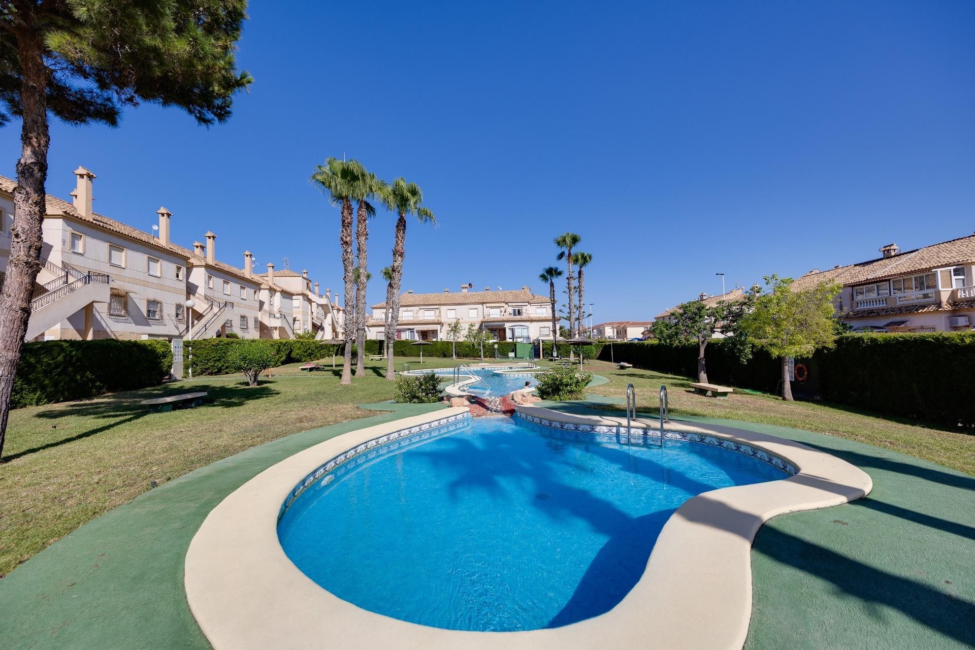 Återförsäljning - Bungalow -
Torrevieja - aguas nuevas