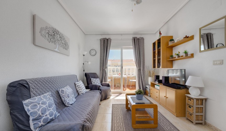 Återförsäljning - Bungalow -
Torrevieja - aguas nuevas