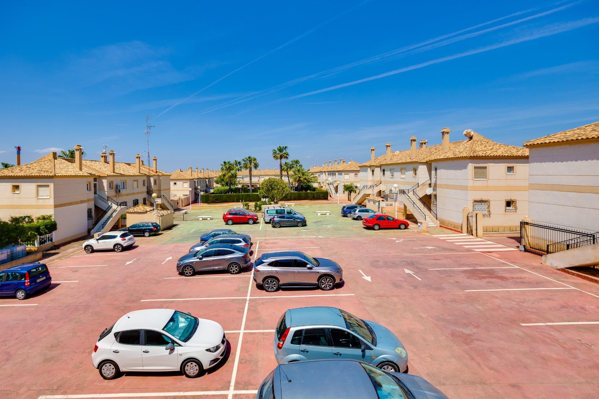 Återförsäljning - Bungalow -
Torrevieja - aguas nuevas