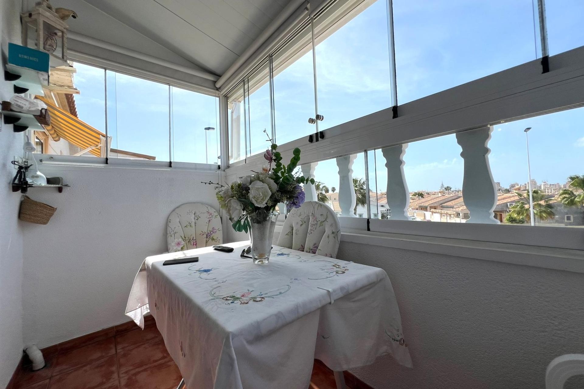 Återförsäljning - Bungalow -
Torrevieja - aguas nuevas