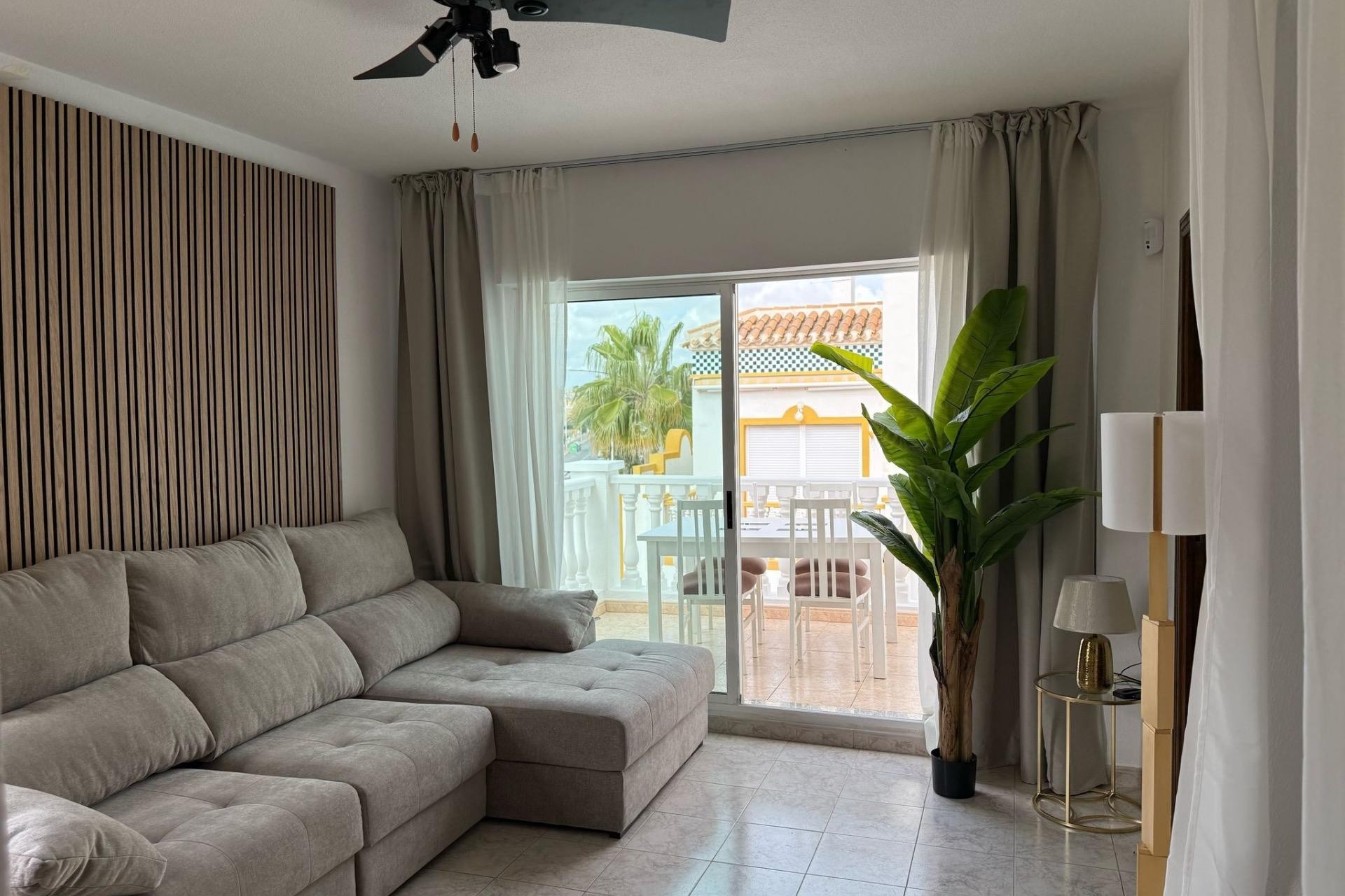 Återförsäljning - Bungalow -
Torrevieja - Cañada Del Molino