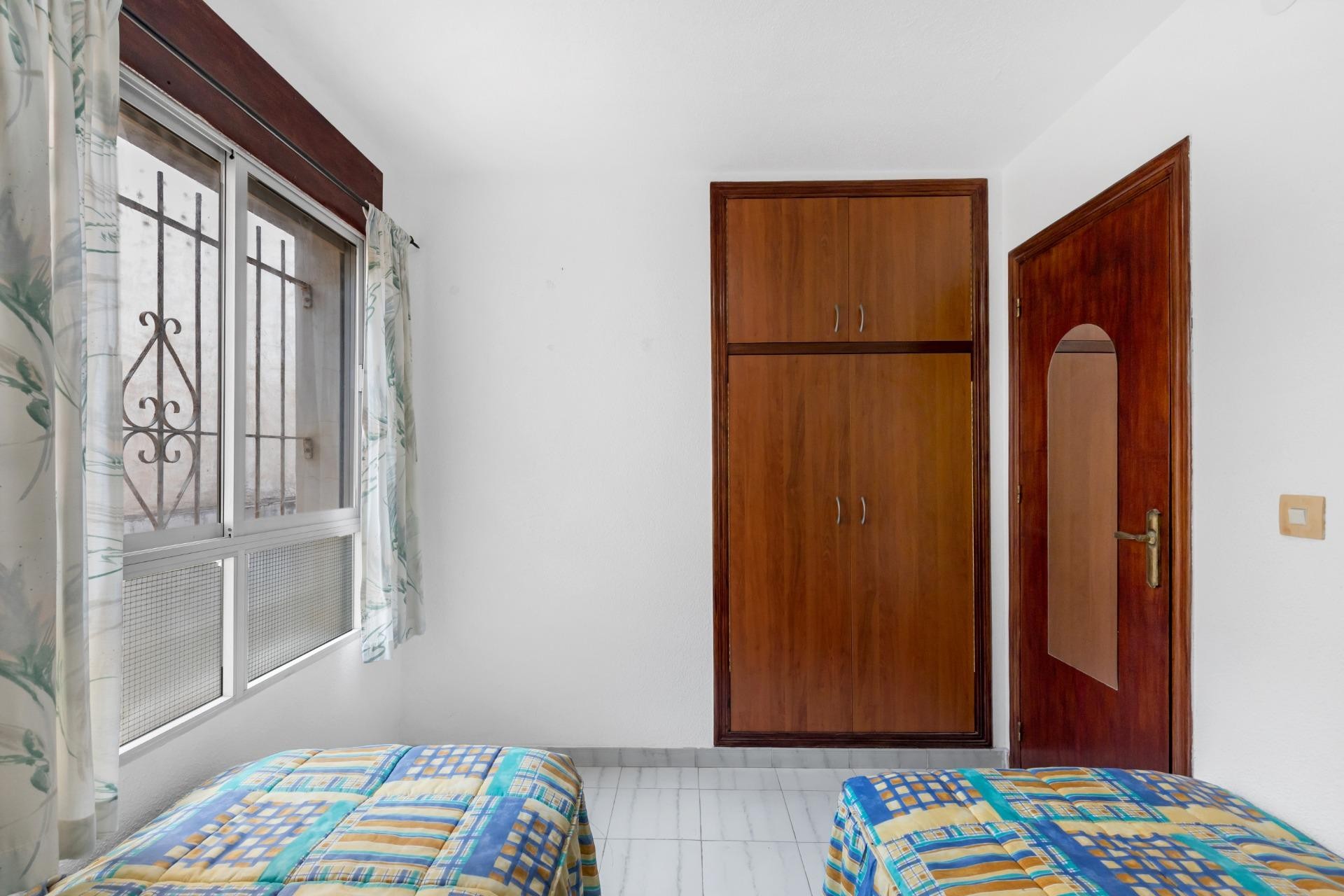 Återförsäljning - Bungalow -
Torrevieja - Centro