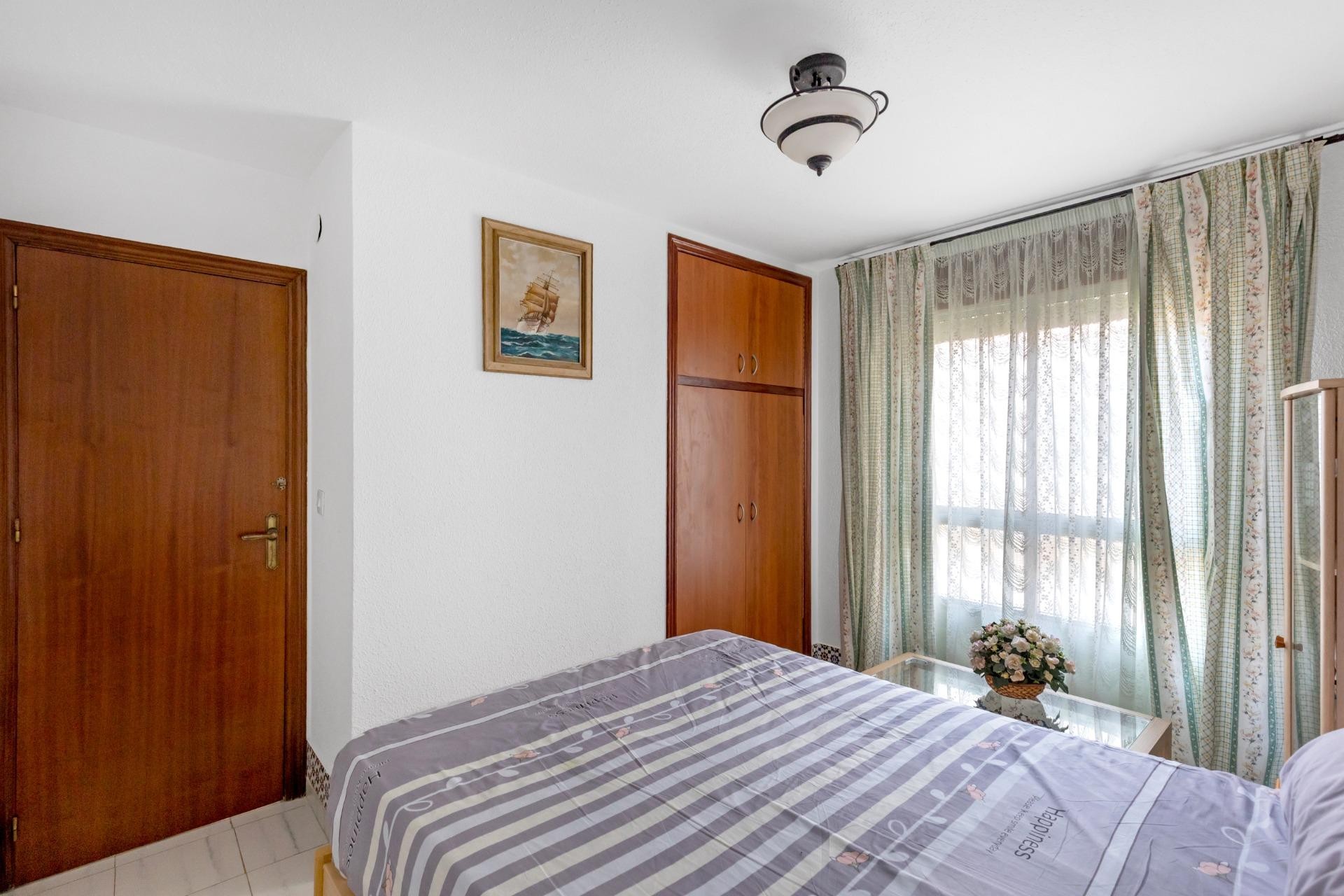 Återförsäljning - Bungalow -
Torrevieja - Centro