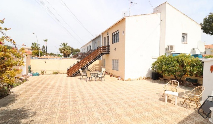 Återförsäljning - Bungalow -
Torrevieja - Costa Blanca