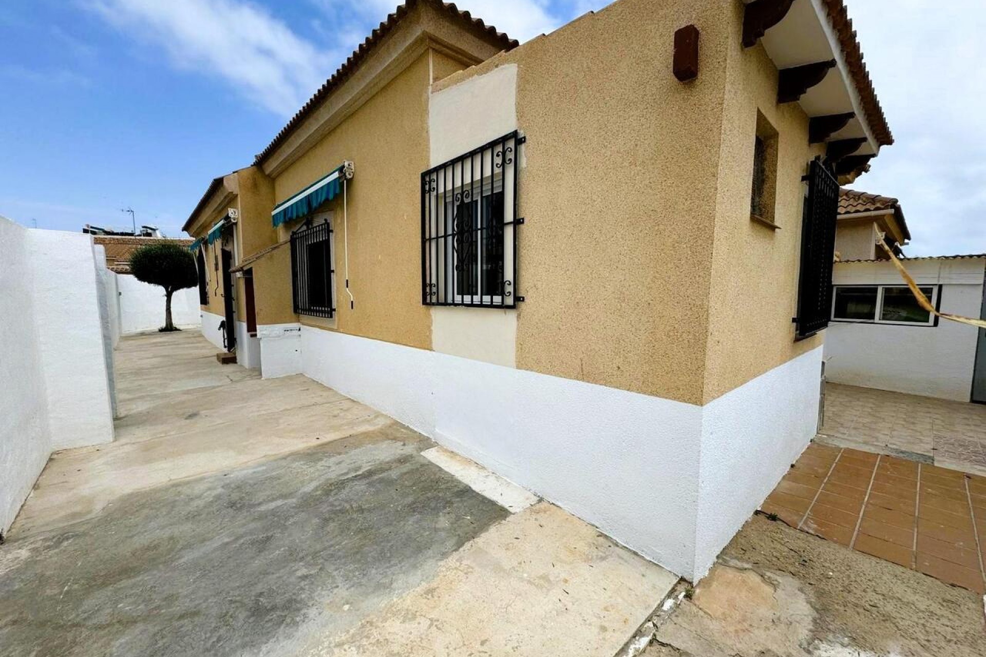 Återförsäljning - Bungalow -
Torrevieja - Costa Blanca