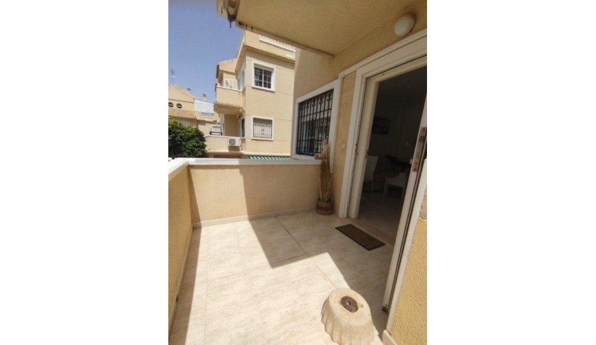 Återförsäljning - Bungalow -
Torrevieja - Costa Blanca