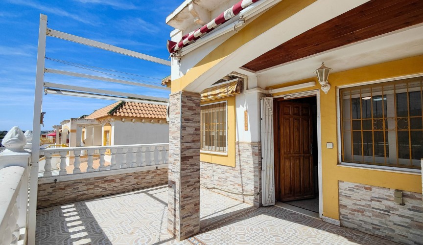 Återförsäljning - Bungalow -
Torrevieja - Costa Blanca