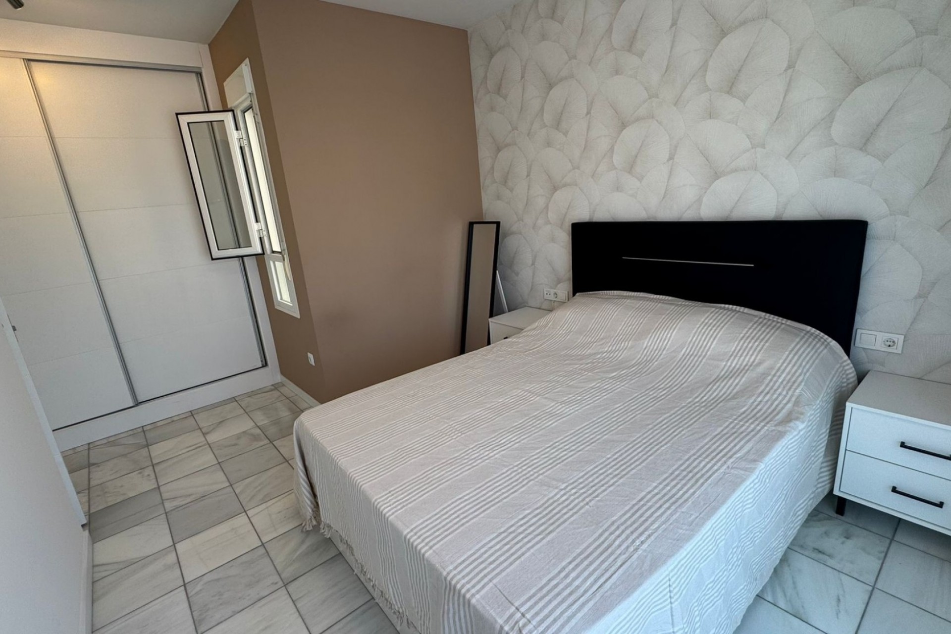 Återförsäljning - Bungalow -
Torrevieja - Costa Blanca