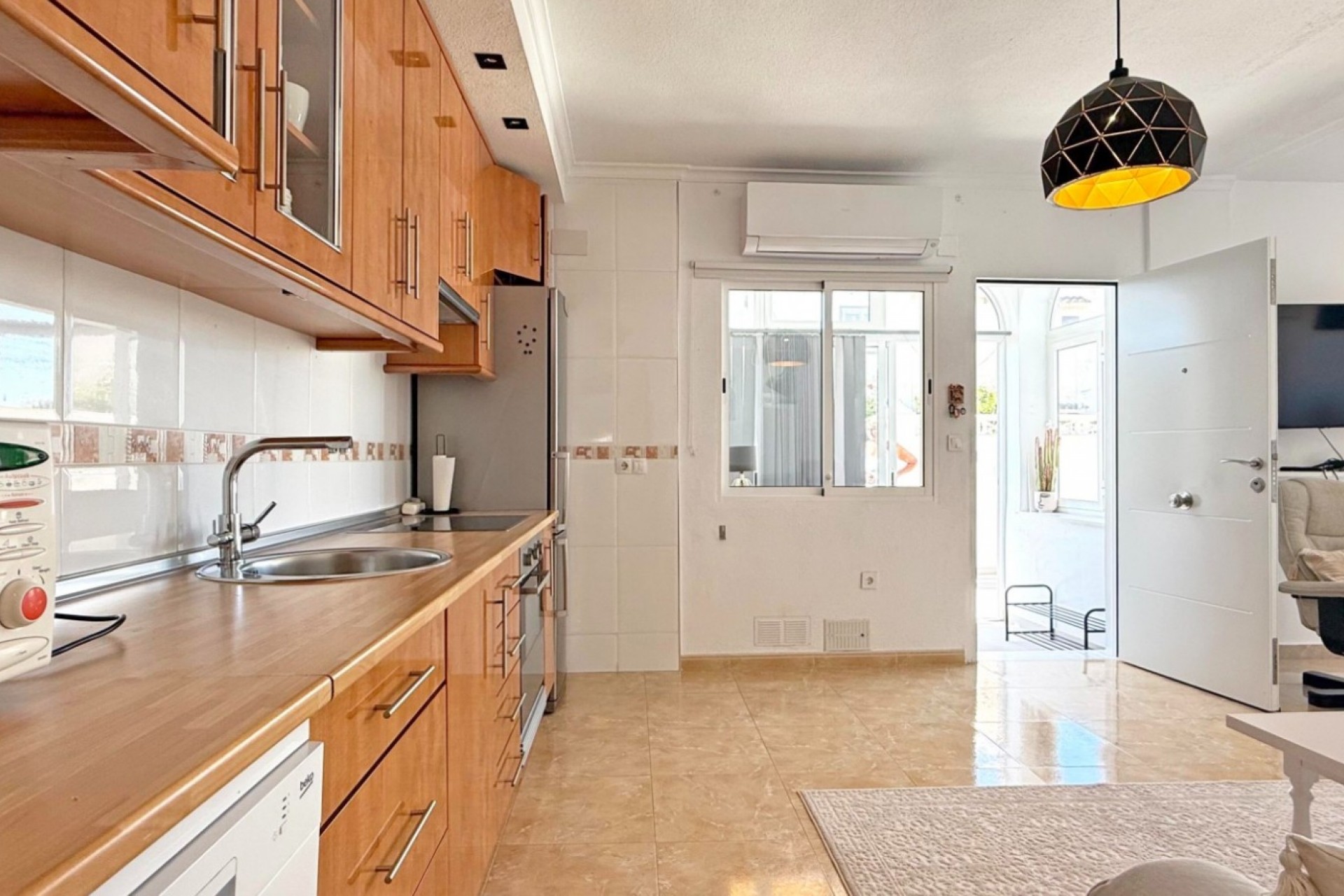 Återförsäljning - Bungalow -
Torrevieja - Costa Blanca