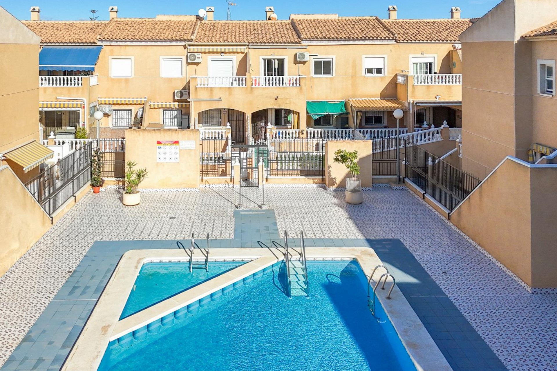 Återförsäljning - Bungalow -
Torrevieja - Costa Blanca