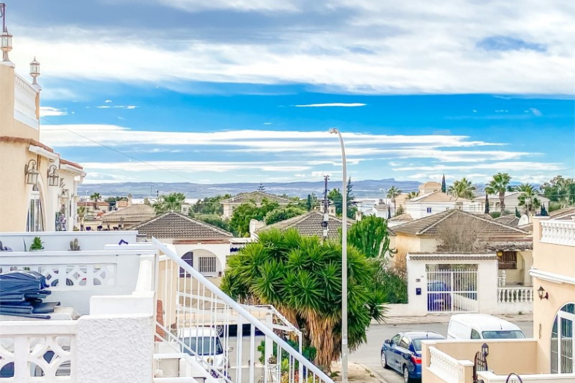Återförsäljning - Bungalow -
Torrevieja - Costa Blanca
