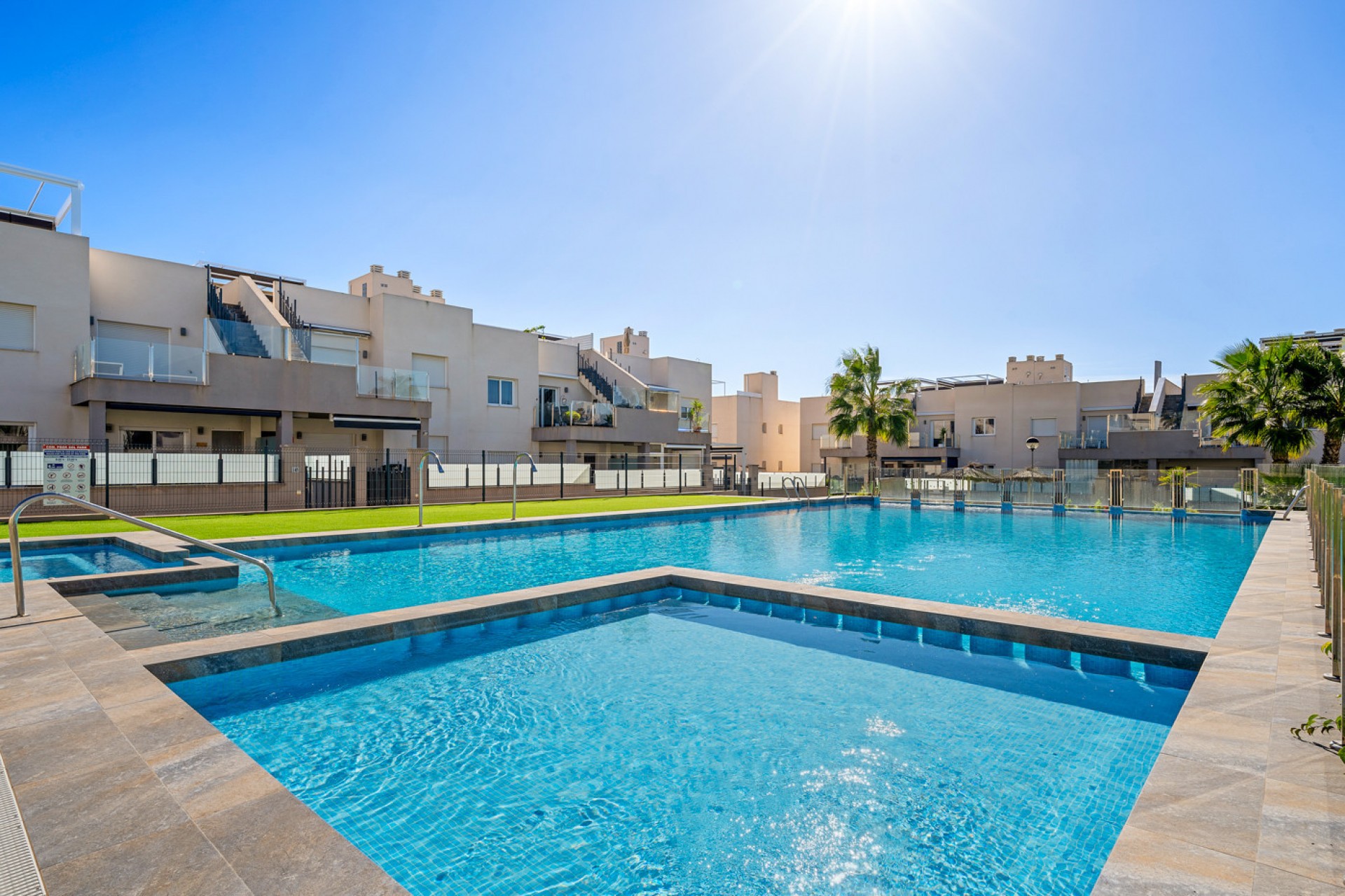 Återförsäljning - Bungalow -
Torrevieja - Costa Blanca