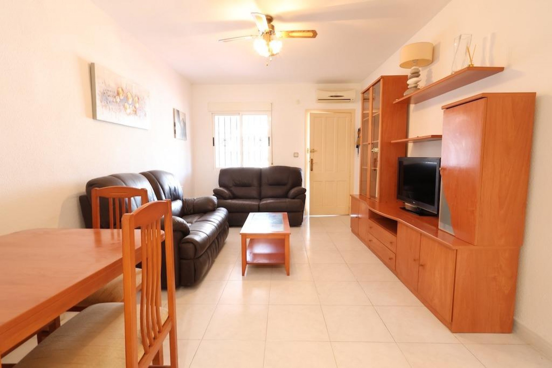 Återförsäljning - Bungalow -
Torrevieja - Costa Blanca