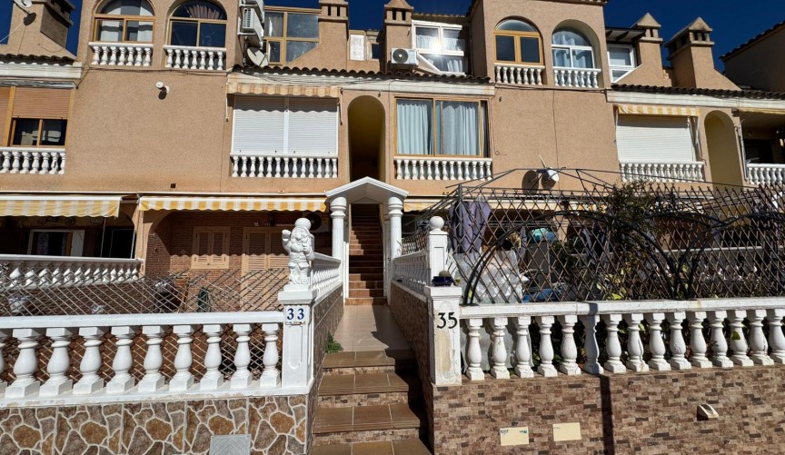 Återförsäljning - Bungalow -
Torrevieja - Costa Blanca