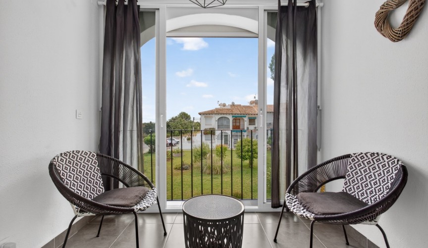 Återförsäljning - Bungalow -
Torrevieja - Costa Blanca