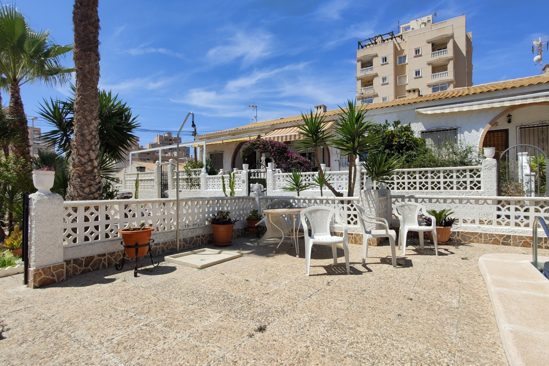 Återförsäljning - Bungalow -
Torrevieja - Costa Blanca