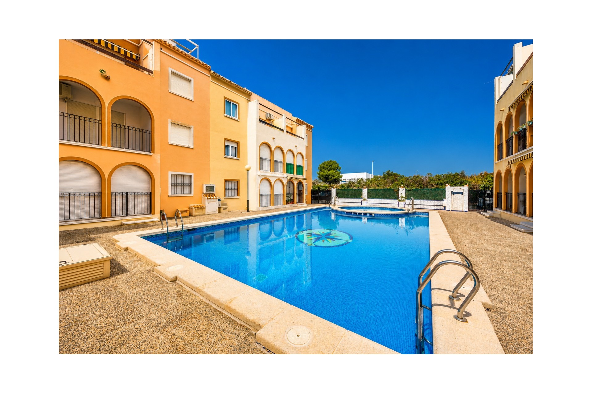 Återförsäljning - Bungalow -
Torrevieja - Costa Blanca