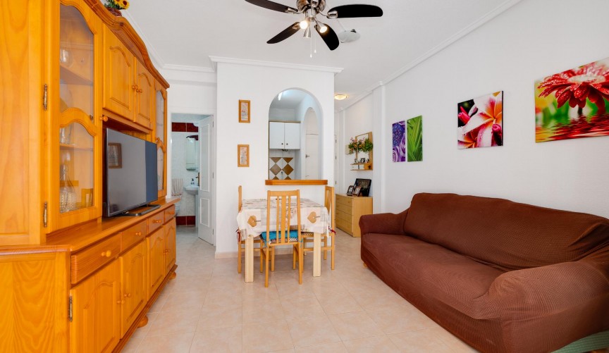 Återförsäljning - Bungalow -
Torrevieja - Costa Blanca