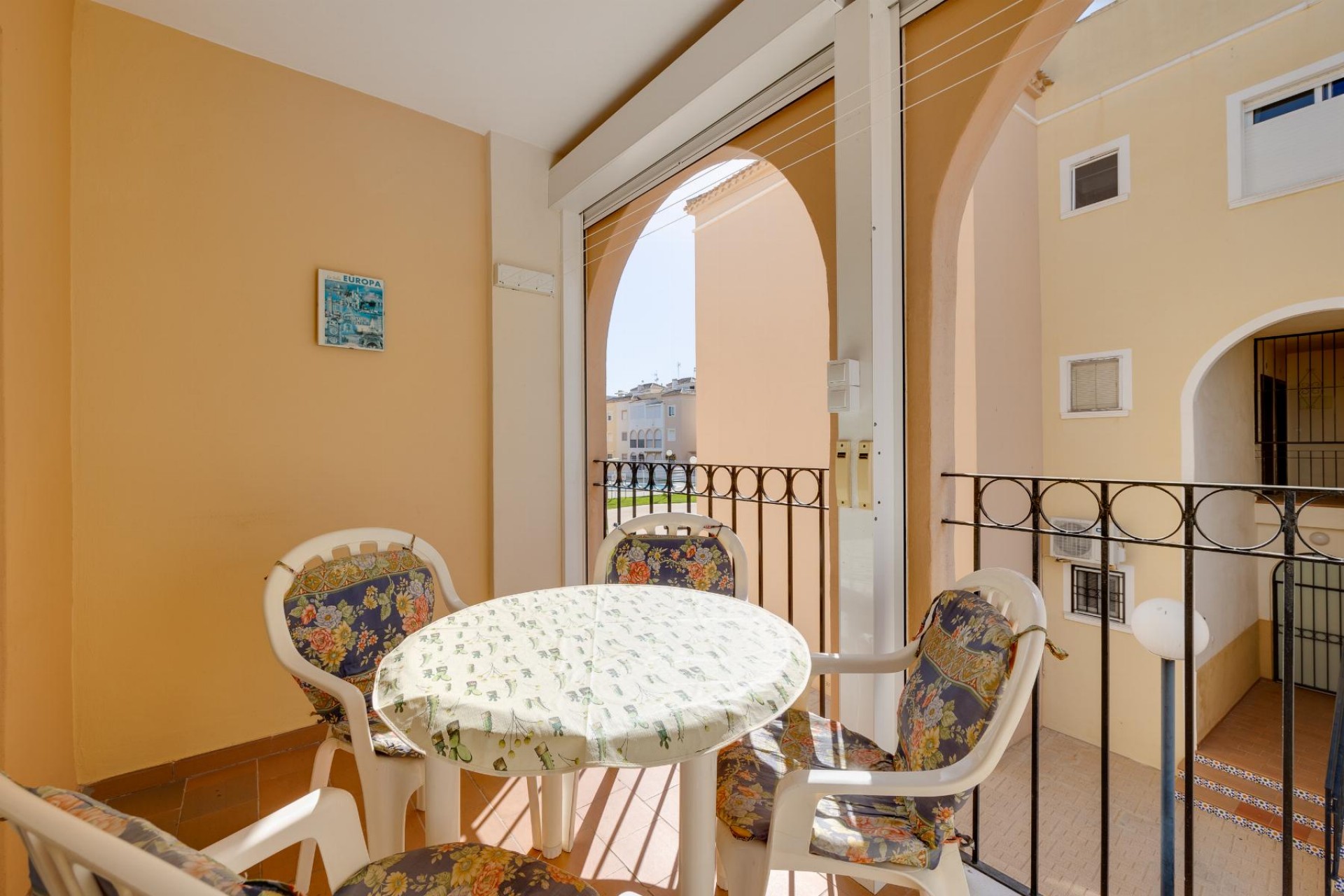 Återförsäljning - Bungalow -
Torrevieja - Costa Blanca