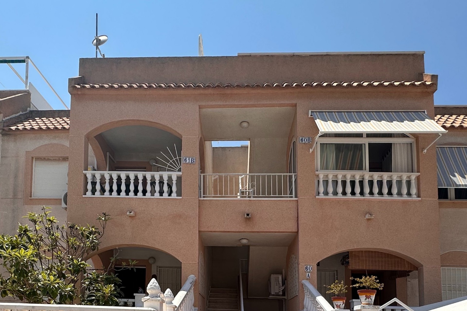 Återförsäljning - Bungalow -
Torrevieja - Costa Blanca