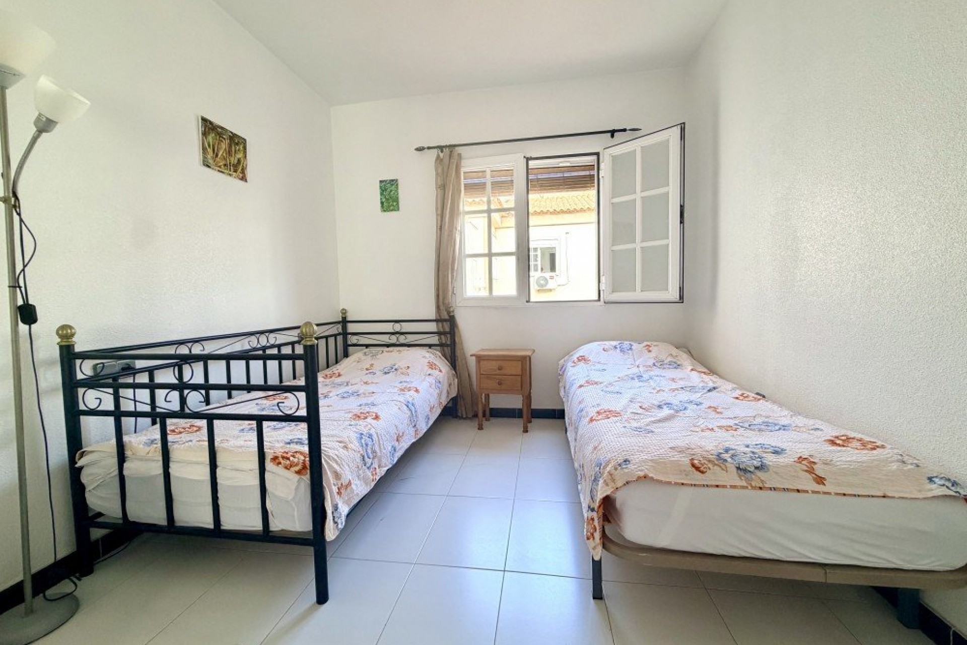 Återförsäljning - Bungalow -
Torrevieja - Costa Blanca